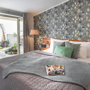 https://four-elements.praguehotelsweb.com