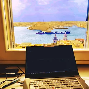 https://cove-532-by-savynomad-harbour-residences-wow-view.hotelssaintjulians.com